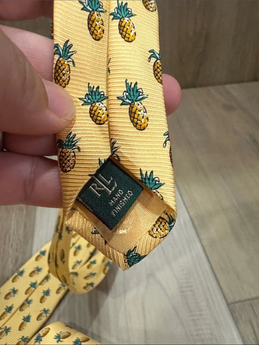 Lauren Ralph Lauren 100% Silk Men's Yellow Pineapple Print Tie USA Vintage